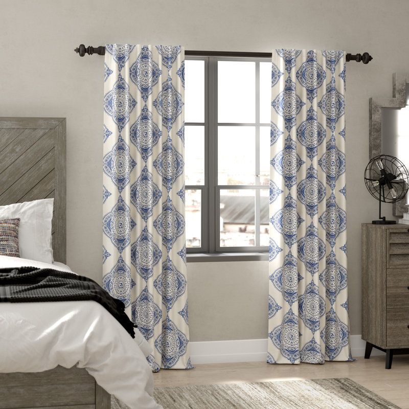 Trent Austin Design Wyndmoor Geometric Synthetic Blackout